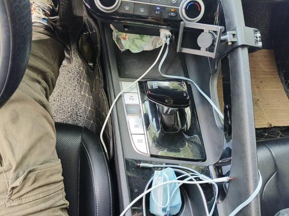 [上海·沪C] 二手现代伊兰特2021款 1.5L CVT GLX精英版