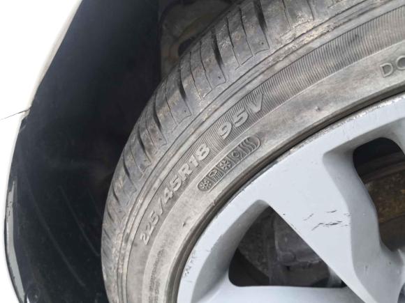 [上海·苏A] 二手起亚起亚K52015款 2.0L 自动LUX