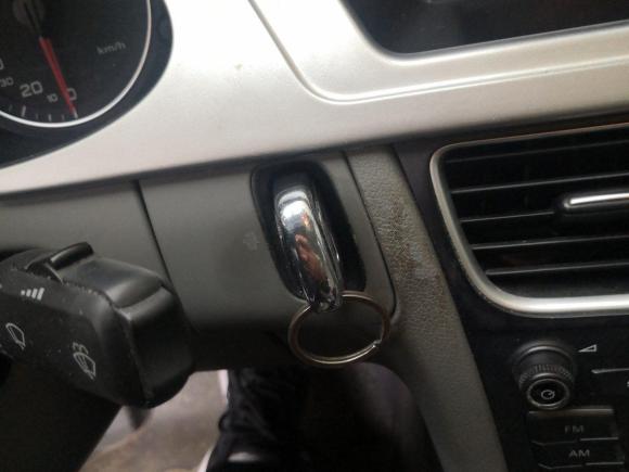 [上海·浙A] 二手奥迪奥迪A4L2010款 2.0 TFSI 舒适型