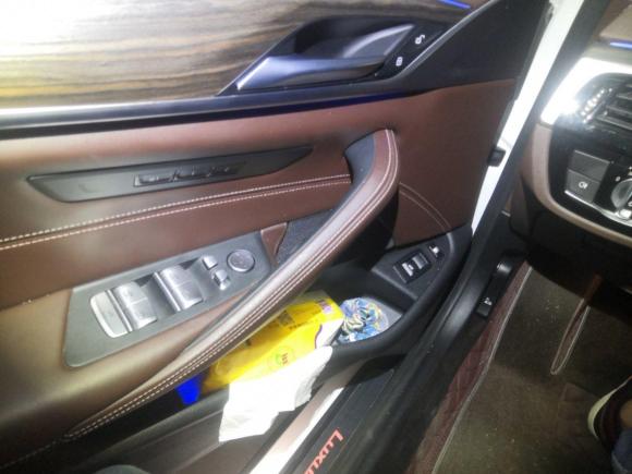 [上海·沪A] 二手宝马宝马5系新能源2020款 里程升级版 530Le 豪华套装