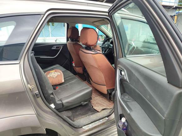 [南通·苏H] 二手江铃驭胜S3502013款 2.4T 自动两驱柴油豪华版7座