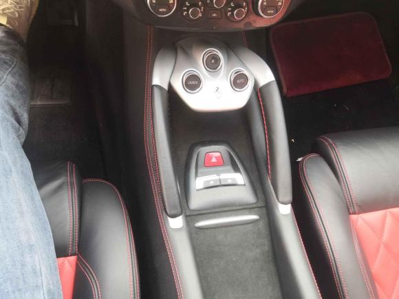 [青岛·鲁B] 二手法拉利法拉利FF2012款 6.3L V12