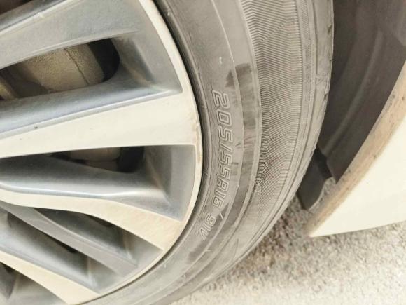 [上海·沪F] 二手丰田卡罗拉2016款 双擎 1.8L E-CVT豪华版