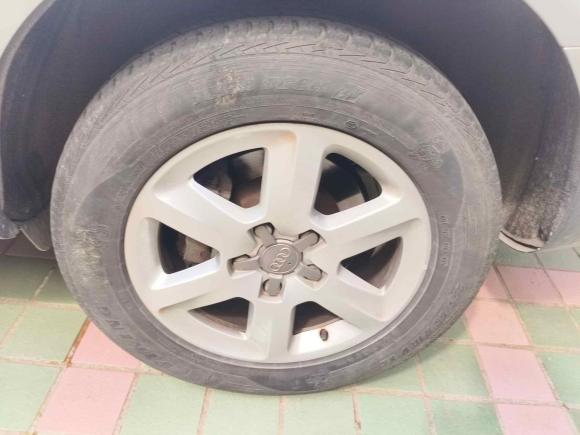 [济南·粤B] 二手奥迪奥迪Q72010款 3.6 FSI quattro 基本型