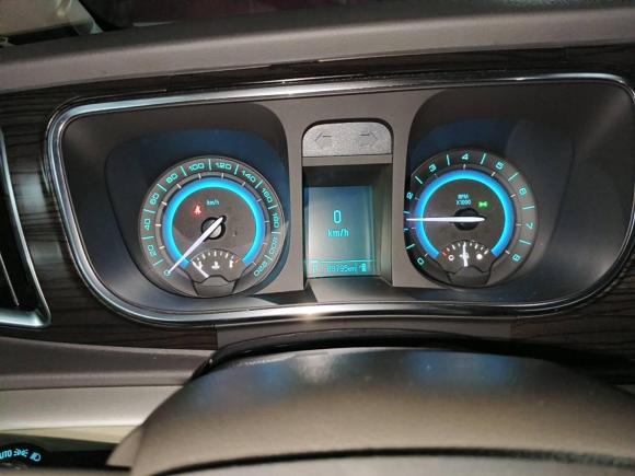 [上海·沪A] 二手别克别克GL82013款 3.0L XT豪华商务旗舰版