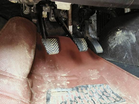 [深圳·湘E] 二手长安凌轩2017款 1.6L 手动幸福型