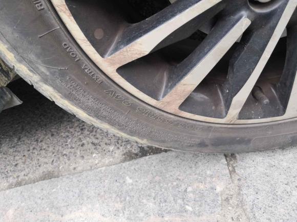 [上海·沪C] 二手北汽威旺北汽威旺M50F2017款 1.3T 舒适型