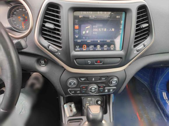 [合肥·皖A] 二手Jeep自由光2016款 2.0L 优越版