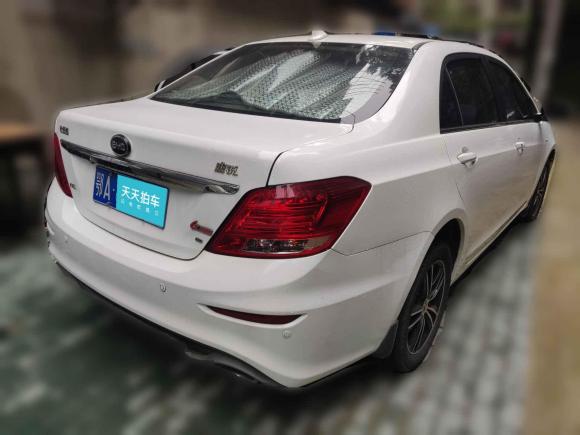 [武汉·鄂A] 二手比亚迪速锐2015款 1.5L 自动豪华型