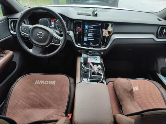 [上海·沪A] 二手沃尔沃沃尔沃S60新能源2022款 T8 E驱混动 四驱智逸豪华版