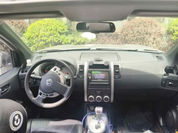 [深圳·粤B] 二手东风风度东风风度MX62015款 2.0L CVT两驱梦想版