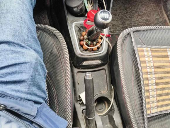 [合肥·皖A] 二手中华中华V32016款 1.5L 手动舒适型