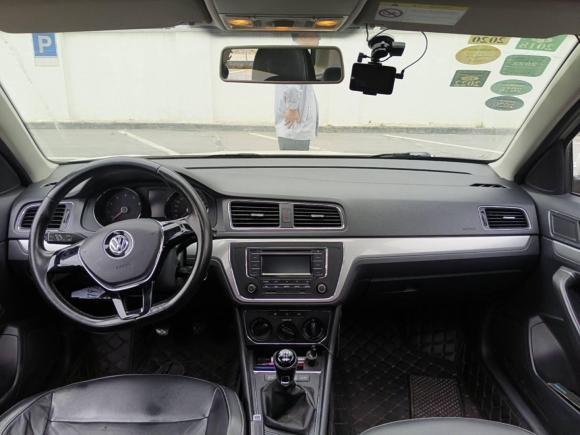 [上海·沪F] 二手大众朗行2015款 1.6L 手动舒适版