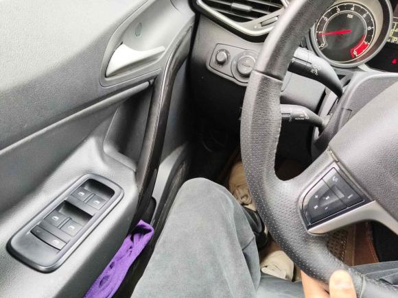 [芜湖·皖B] 二手名爵锐腾2015款 1.5TGI TST豪华版