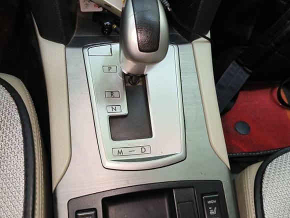 [上海·沪K] 二手斯巴鲁傲虎2010款 2.5i豪华导航版