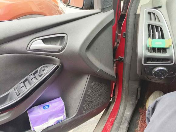 [金华·浙G] 二手福特福克斯2012款 两厢 1.6L 自动风尚型