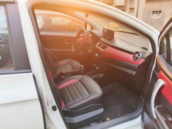 [武汉·鄂A] 二手哈弗哈弗H12015款 1.5L AMT都市型