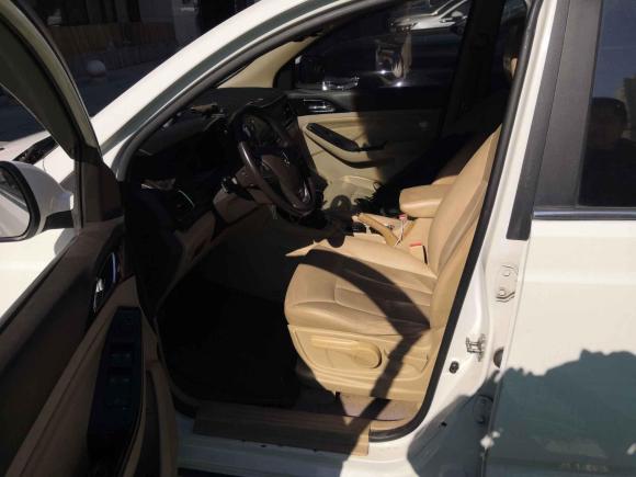 [上海·苏N] 二手宝骏宝骏7302014款 1.5L 手动豪华型 7座