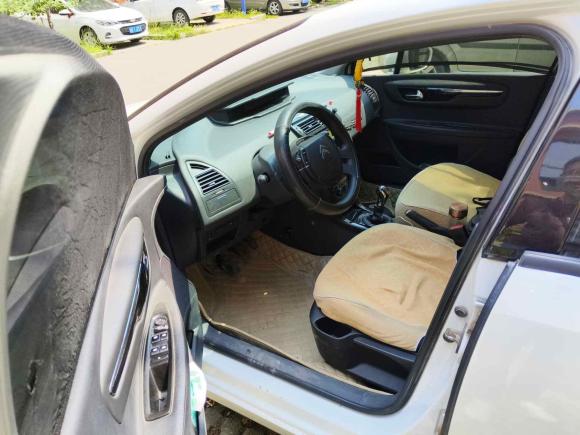 [青岛·鲁B] 二手雪铁龙世嘉2016款 经典 三厢 1.6L 手动品尚型