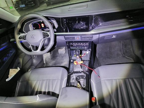 [上海·沪D] 二手大众帕萨特2023款 330TSI 尊贵版