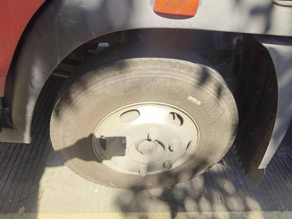 [宁波·浙B] 二手长安跨越跨越者D52021款 1.9T舒适版单排栏板双后轮3400mm货箱D19TCIE3