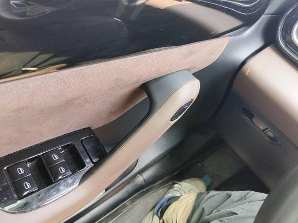 [上海·渝A] 二手零跑汽车零跑C112023款 增程 285舒享版