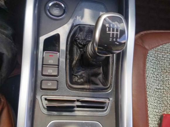 [深圳·粤B] 二手奇瑞瑞虎5x2017款 1.5T 手动时尚型