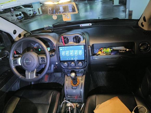 [上海·沪A] 二手Jeep指南者2012款 2.4L 四驱运动版