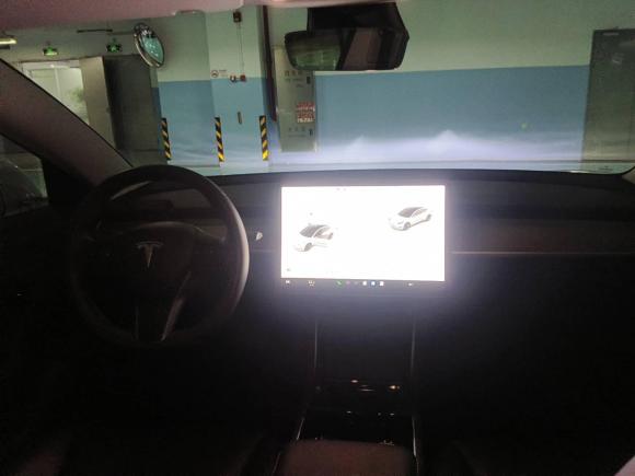 [上海·沪A] 二手特斯拉Model 32019款 标准续航后驱升级版