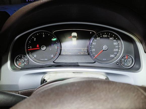 [南京·苏A] 二手大众途锐2011款 3.0TDI 柴油舒适型
