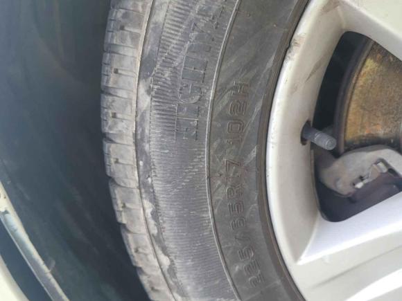 [温州·浙C] 二手雷诺科雷傲2010款 2.5L 四驱豪华型