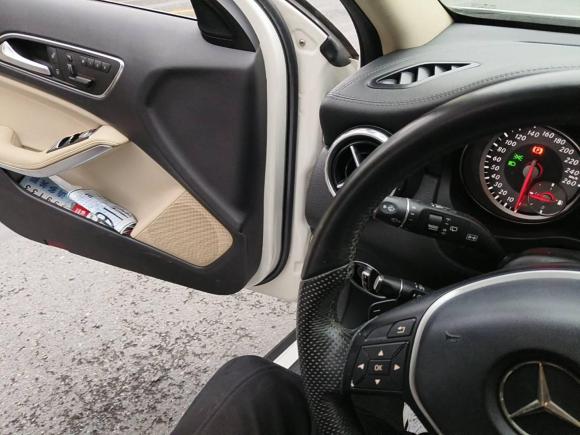 [杭州·浙A] 二手奔驰奔驰GLA2015款 GLA 220 4MATIC 时尚型