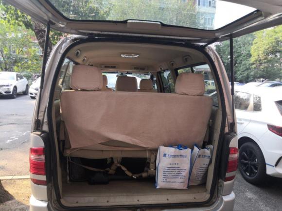 [北京·京E] 二手金杯阁瑞斯2010款 2.4L-3代 尊领豪华型长轴11座4RB2