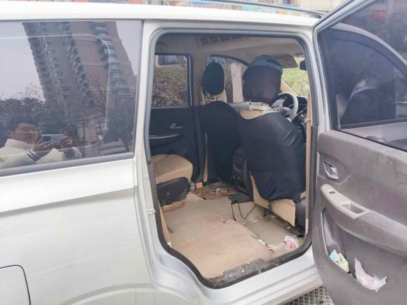 [无锡·苏B] 二手五菱汽车五菱宏光2018款 1.5L S舒适型L2B