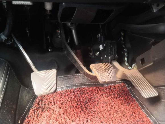 [西安·陕A] 二手长安逸动XT2013款 1.6L 手动俊酷型 国IV