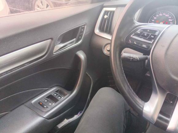 [青岛·鲁B] 二手荣威荣威i62017款 20T 自动旗舰版