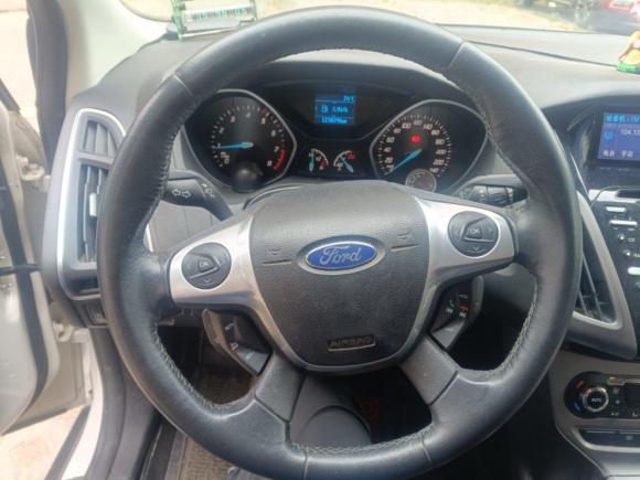 [青岛·鲁B] 二手福特福克斯2012款 两厢 1.6L 手动风尚型
