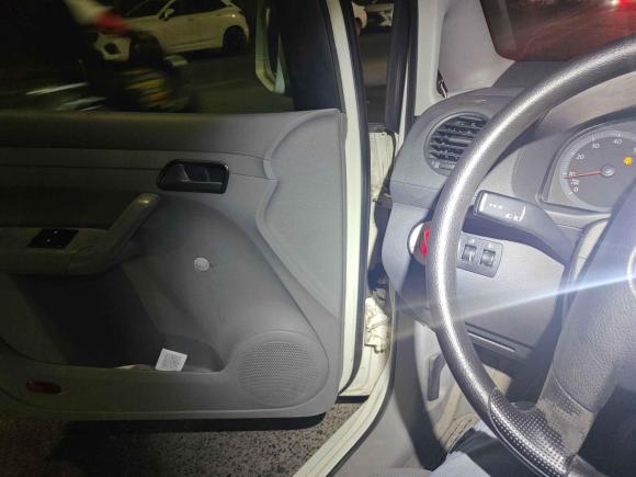 [深圳·粤B] 二手大众开迪2005款 1.6L 功能型5座