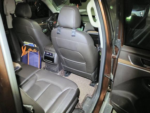 [武汉·鄂A] 二手荣威荣威RX82018款 30T 智联网四驱至尊版