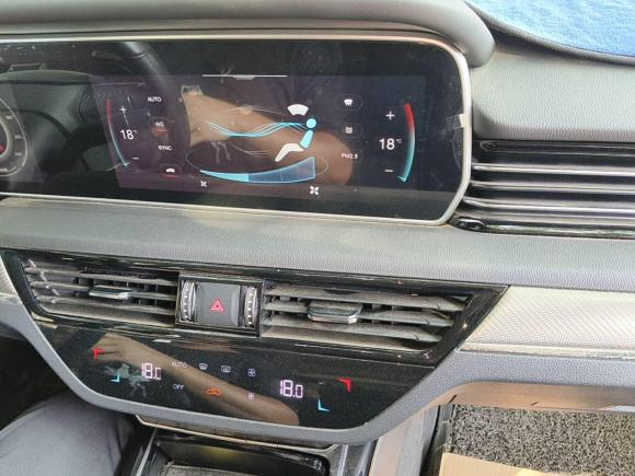 [广州·粤N] 二手红旗红旗HS52019款 2.0T 智联旗享版