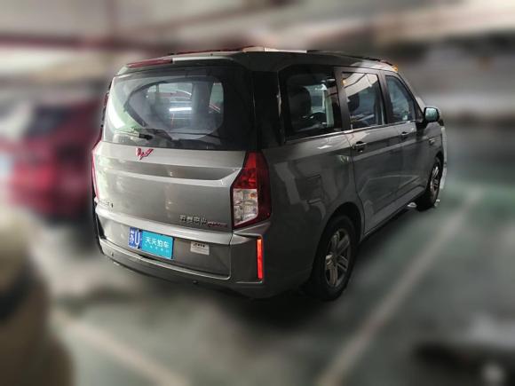 [苏州·苏U] 二手五菱汽车五菱宏光PLUS2019款 1.5T 手动豪华型 7座