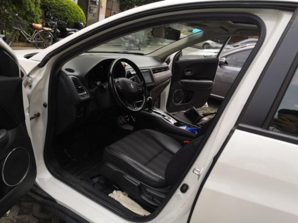 [上海·沪B] 二手本田缤智2015款 1.8L CVT两驱豪华型