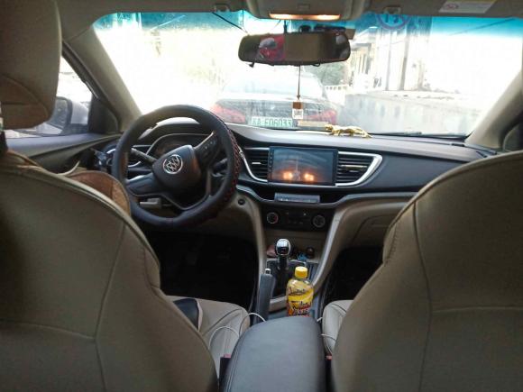 [南京·苏A] 二手别克英朗2017款 15N 手动精英型