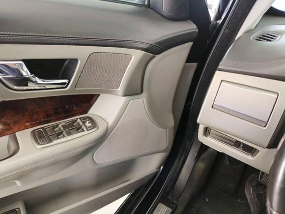 [上海·沪C] 二手捷豹捷豹XFL2008款 XF 3.0 V6优质豪华版