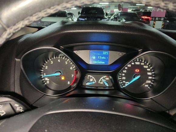 [佛山·粤E] 二手福特福克斯2018款 两厢经典 1.6L 手动风尚型智行版