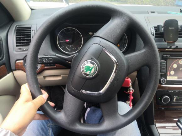 [上海·鲁D] 二手斯柯达明锐2013款 1.6L 自动逸俊版