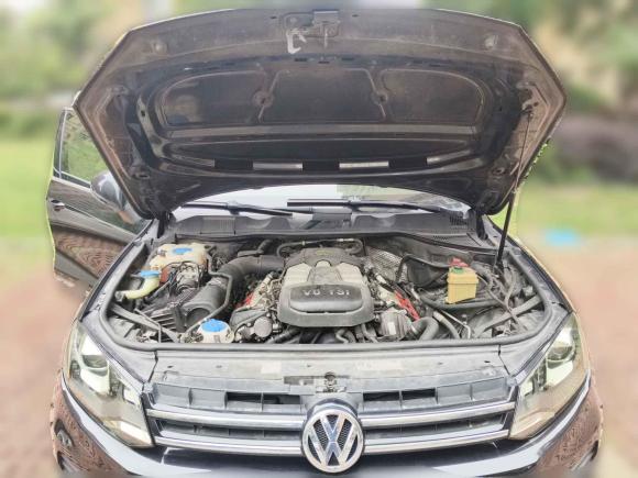 [合肥·皖A] 二手大众途锐2011款 3.0TSI 高配型