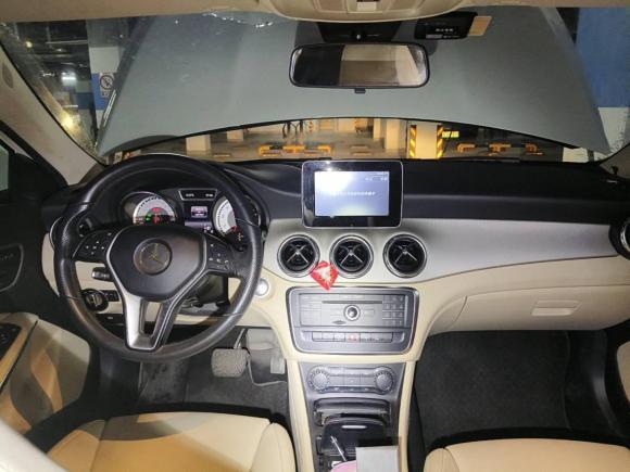 [无锡·苏B] 二手奔驰奔驰GLA2016款 GLA 200 动感型