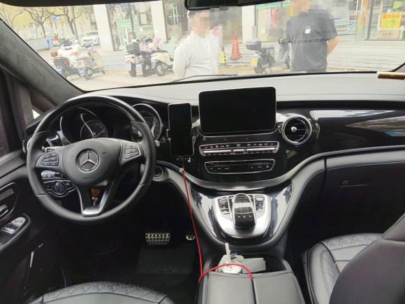 [上海·沪B] 二手奔驰奔驰V级2018款 V 260 L 尊贵加长版 国V