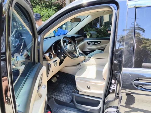 [上海·沪B] 二手奔驰奔驰V级2021款 V 260 尊贵版